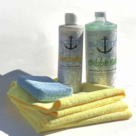 Complete kit to wash and wax your boat with an amazing shine
