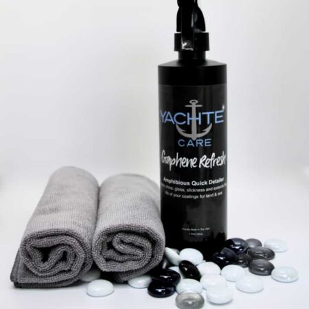 Graphene Refresh is an easy to use Graphene Quick Detailer perfect for everyday maintenance