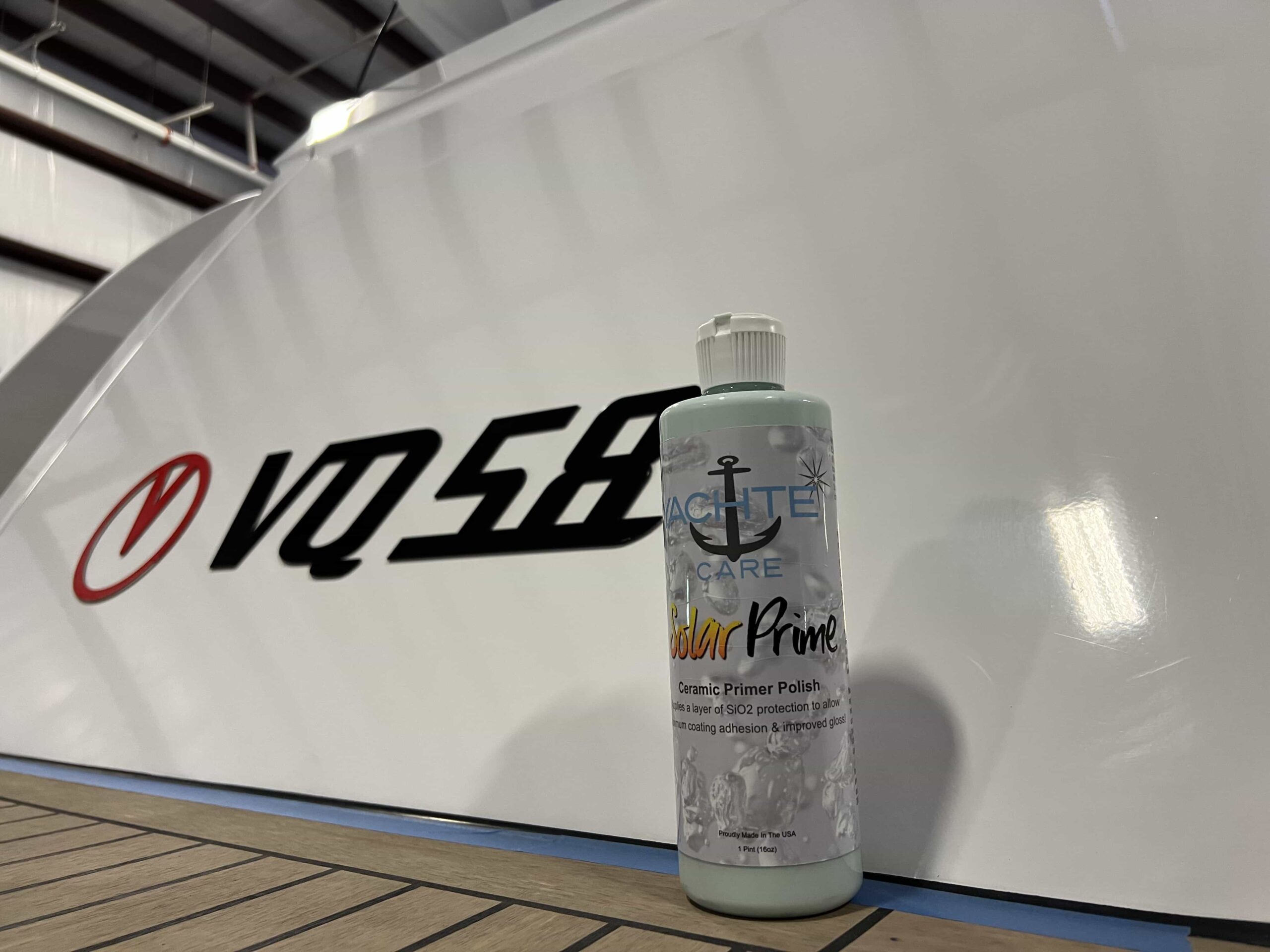 Ehance the gloss of your boat with a primer polish